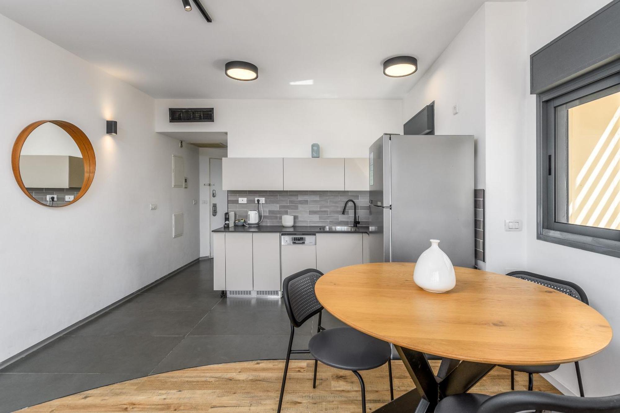 Apartamento Modern & Sunny 1 Bdr W Balcony And Parking Tel Aviv Exterior foto