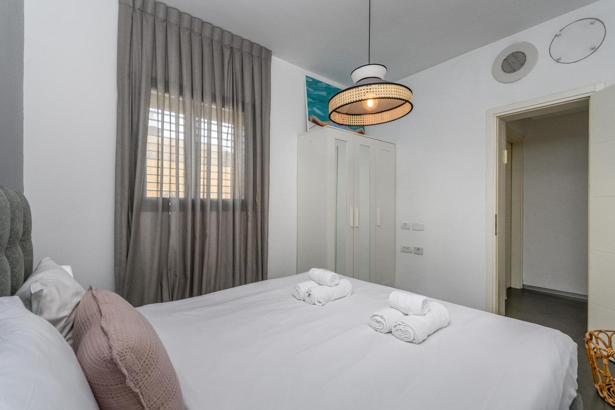 Apartamento Modern & Sunny 1 Bdr W Balcony And Parking Tel Aviv Exterior foto